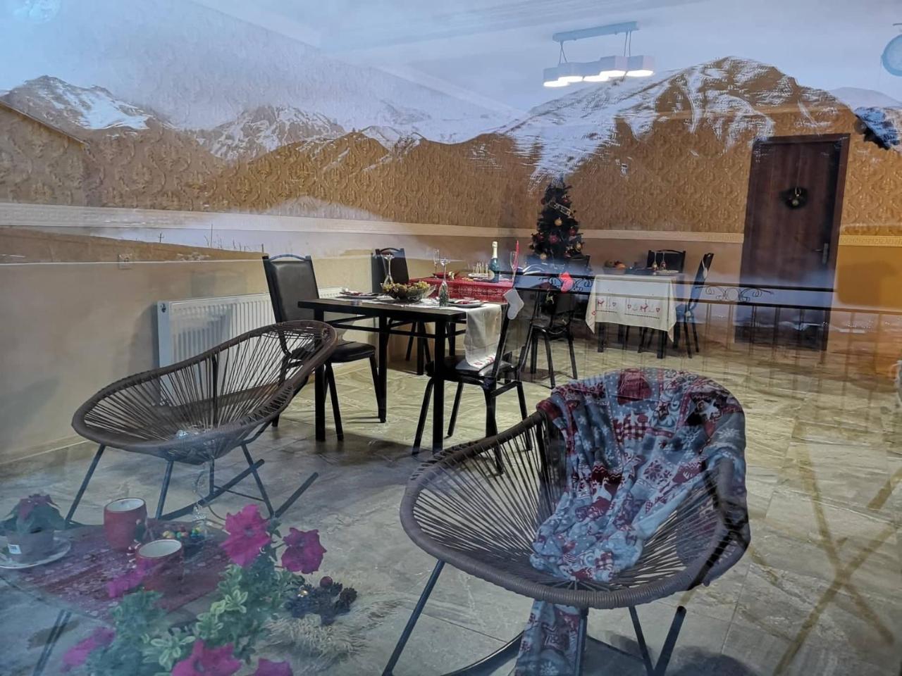 Nikolo Inn Kazbegi Extérieur photo